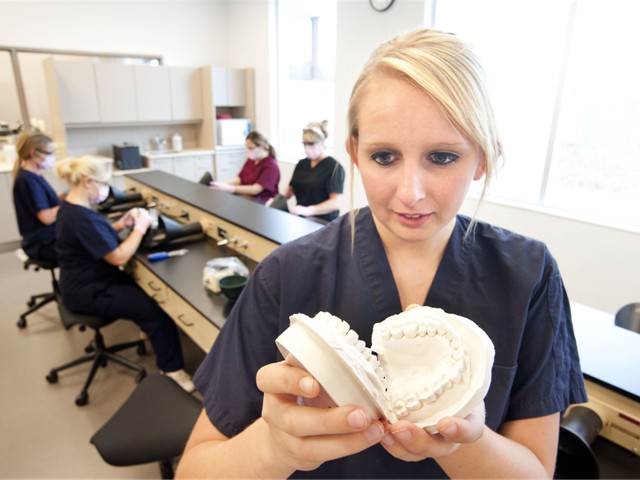 Dental clinic Oct 2011_010